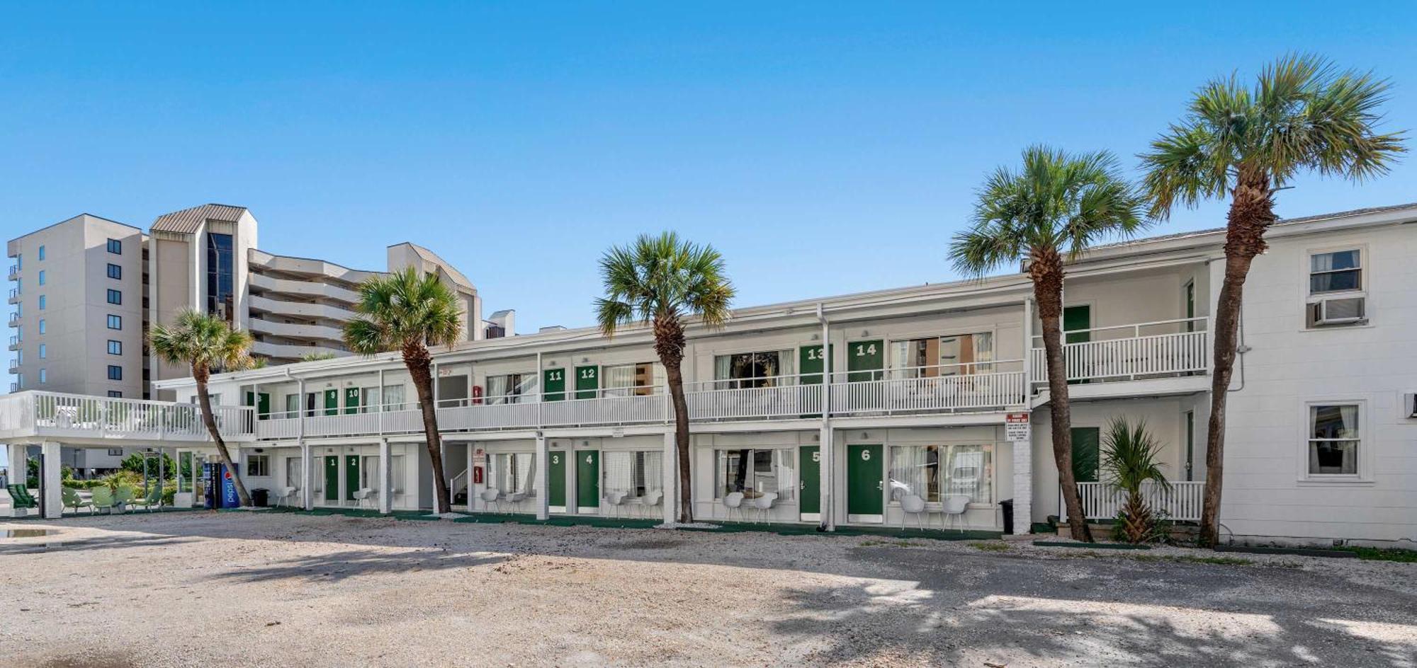 2br 1ba Sleeps 6 And Across From The Myrtle Beach