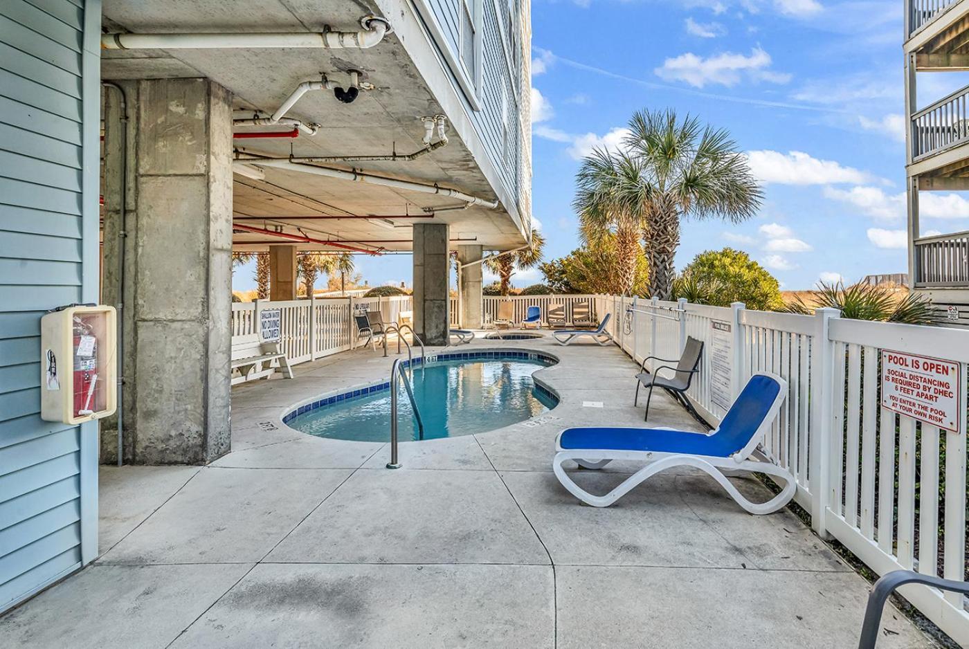 Luxurious 7br Oceanfront Apartment *
