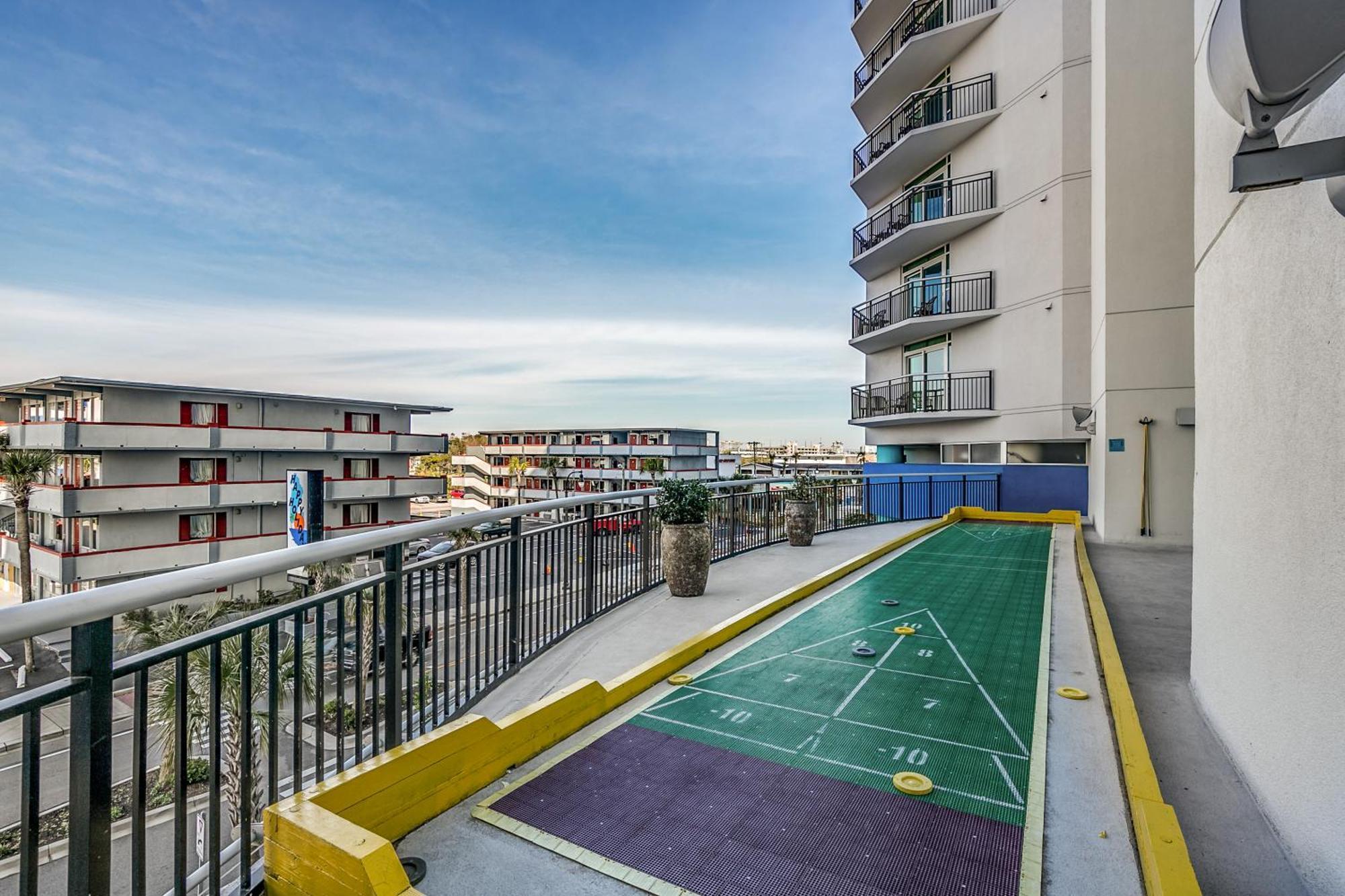 Watch Sunrise From Your Bed In The On Bv 15th Floor Apartment *