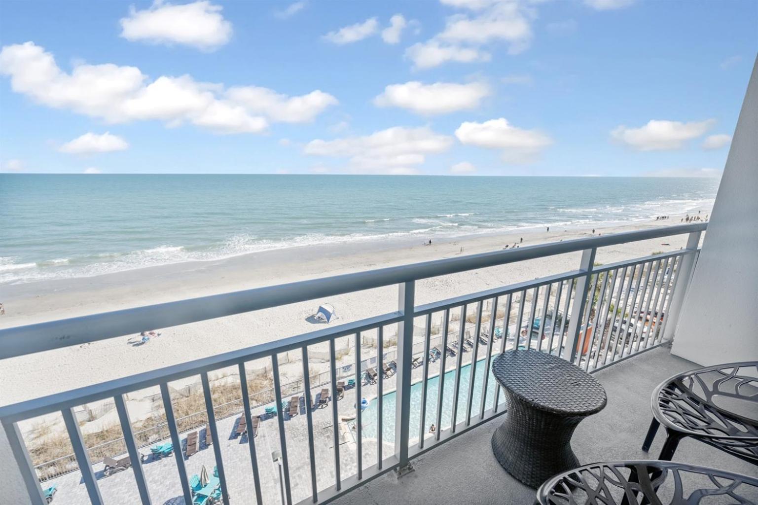 Apartment New Modern, Direct Oceanfront, Boardwalk, Views! Myrtle Beach