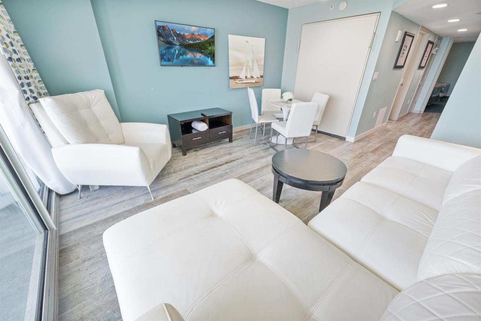 Apartment New Modern, Direct Oceanfront, Boardwalk, Views! Myrtle Beach