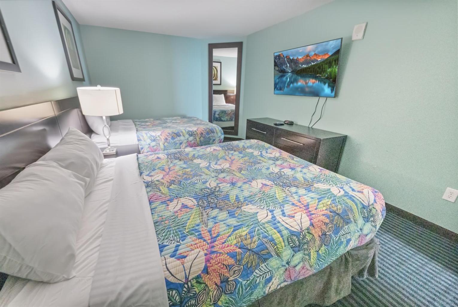 New Modern, Direct Oceanfront, Boardwalk, Views! * Myrtle Beach