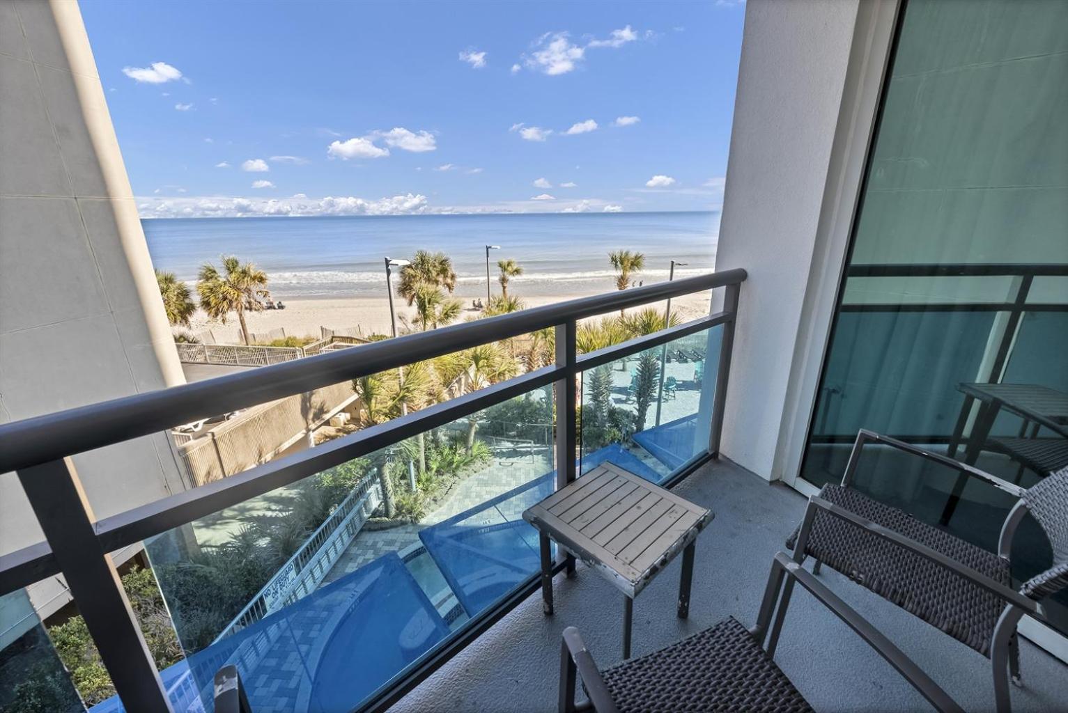 Oceanfront Myrtle Beach 2-Br Condo With Hot Tubs