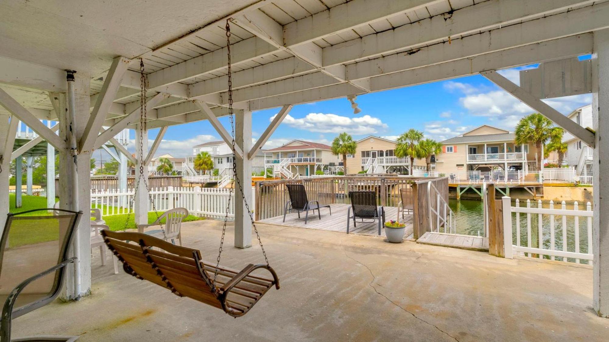 Holiday home Dreams - 3rd Row - Cherry Grove Section Myrtle Beach