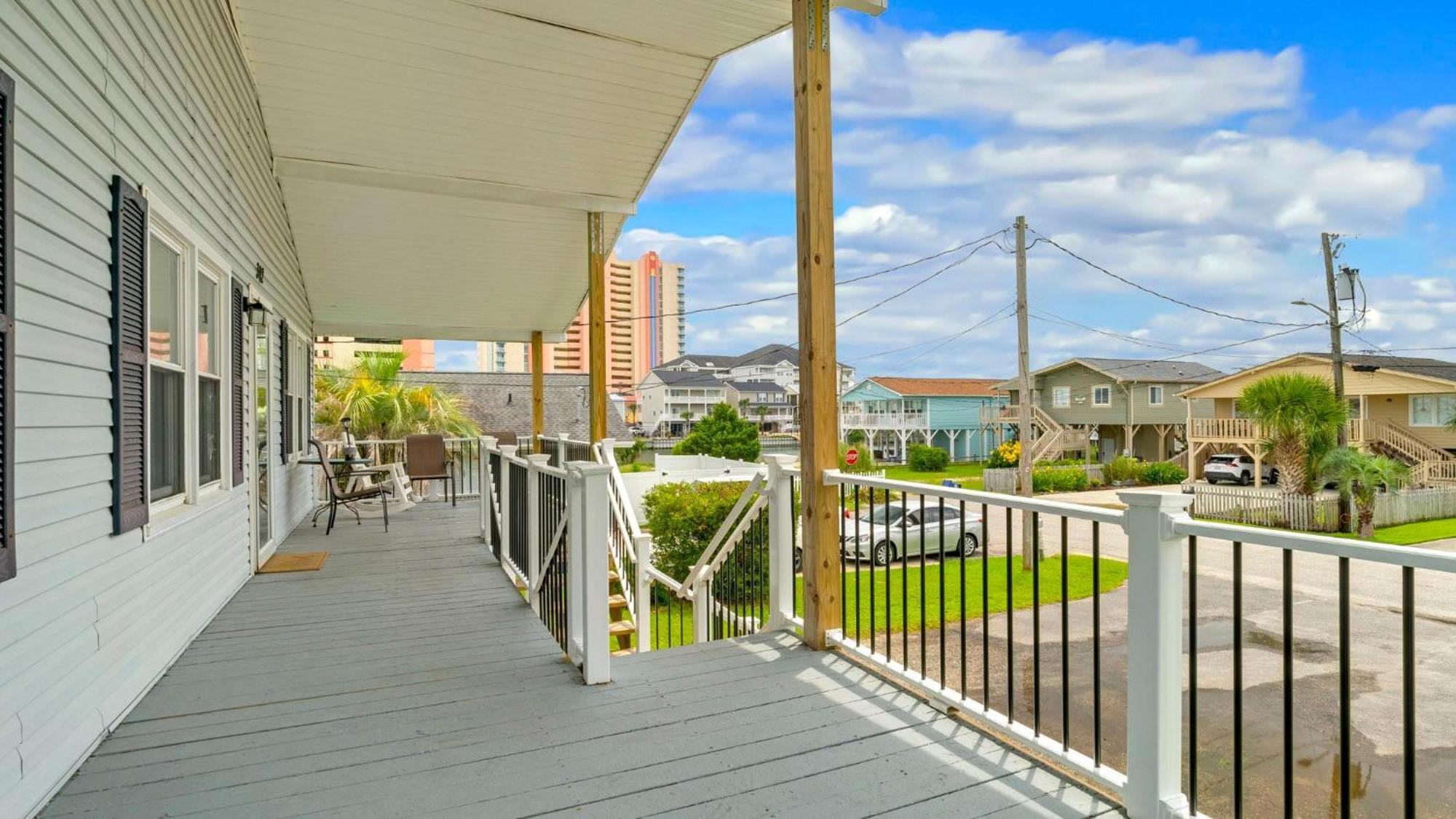 Holiday home Dreams - 3rd Row - Cherry Grove Section *