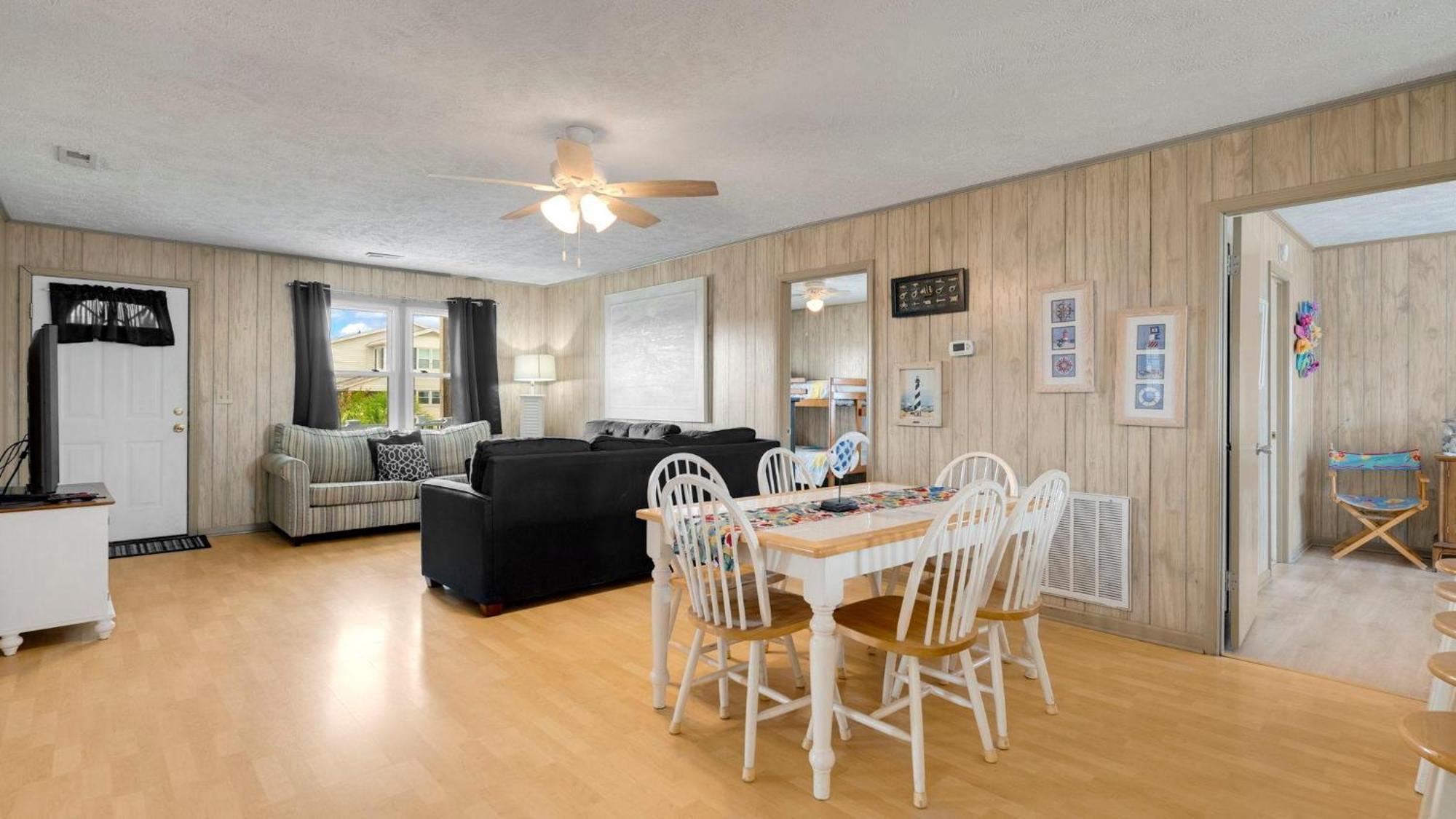 Holiday home Dreams - 3rd Row - Cherry Grove Section *