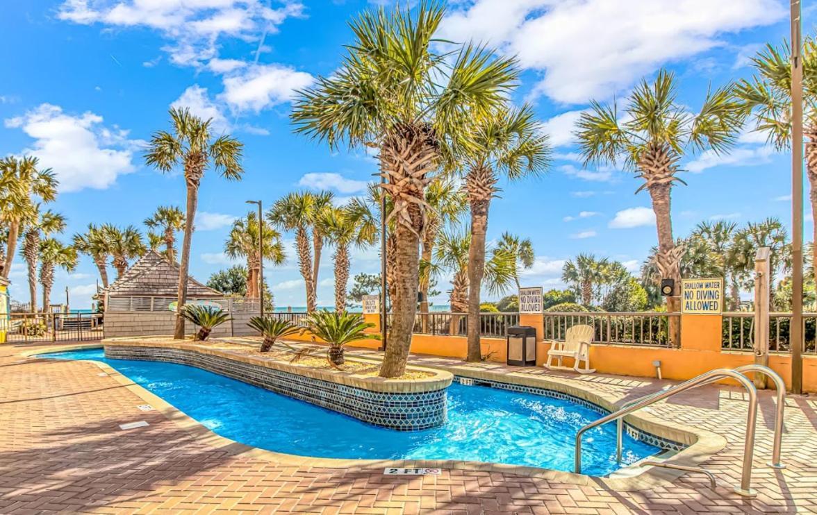 Oceanfront Caravelle 1512 And1513! Sleeps 8! Private Entrances! Holiday home