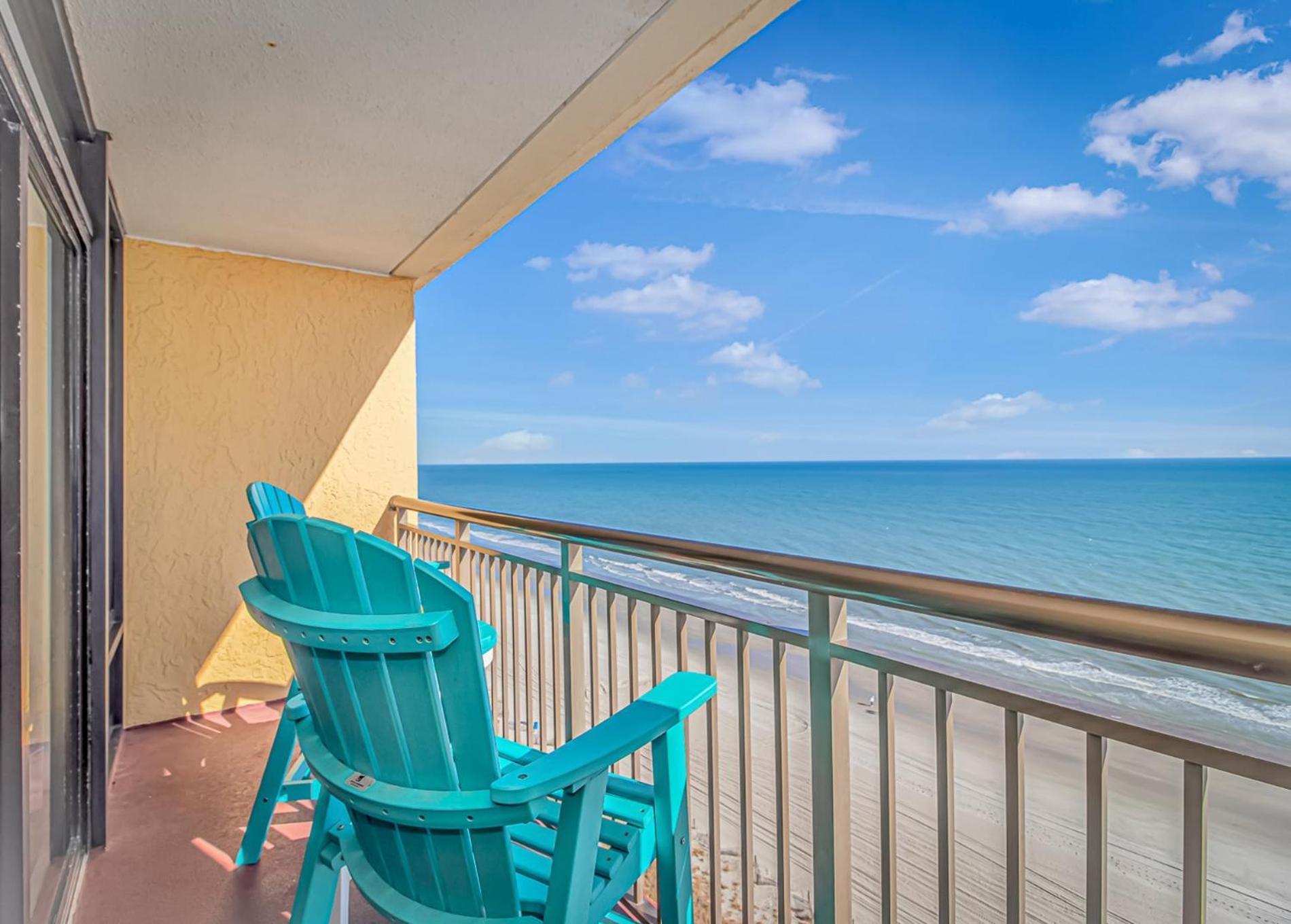Oceanfront Caravelle 1512 And1513! Sleeps 8! Private Entrances! Holiday home