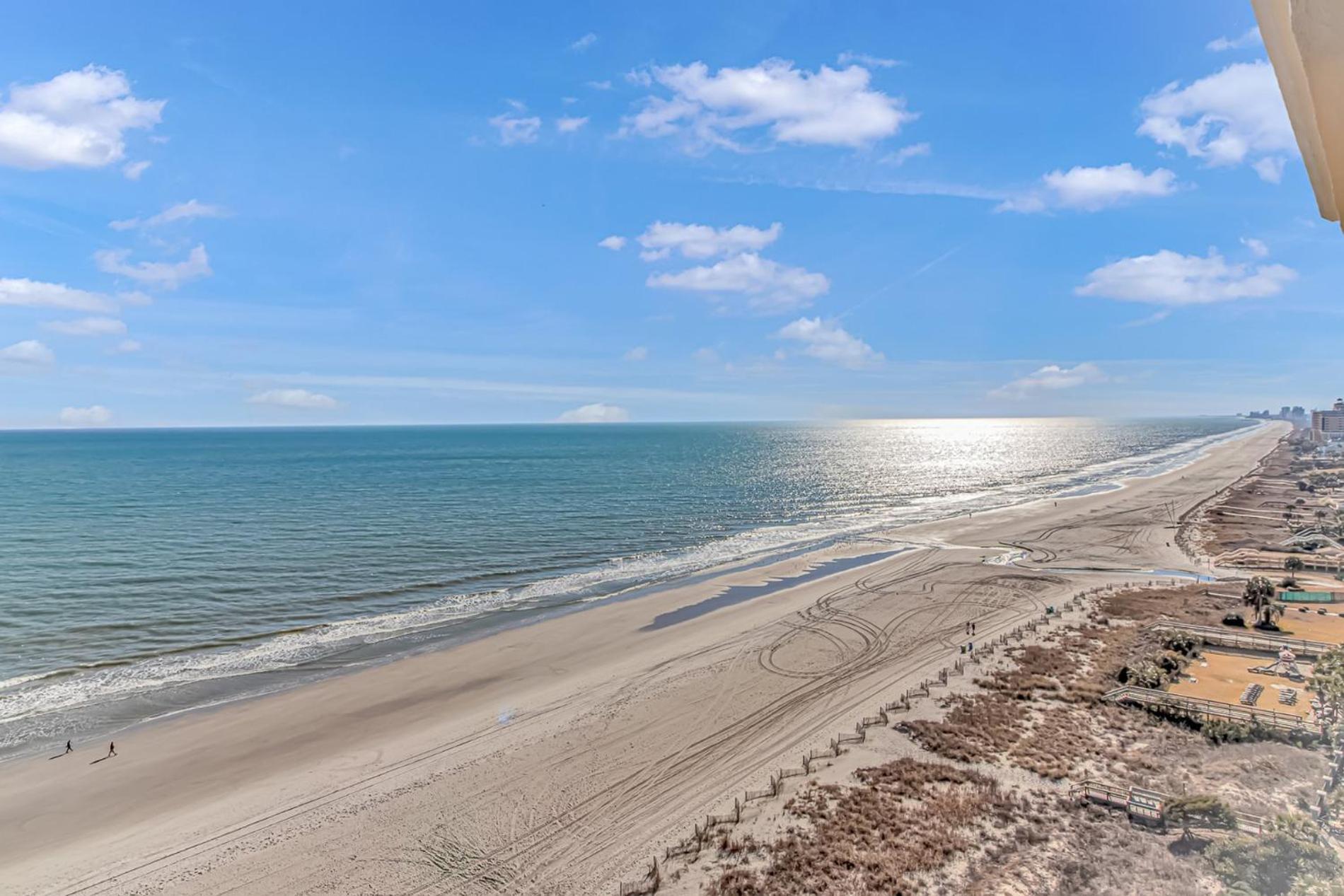 Oceanfront Caravelle 1512 And1513! Sleeps 8! Private Entrances! Holiday home *