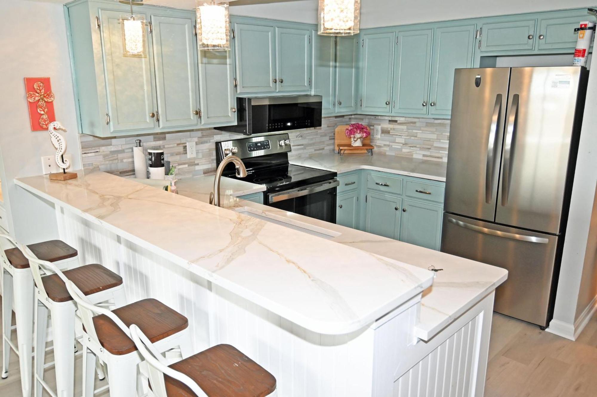 Ocsh105 Ocean Shores Oceanfront 3br/2b Condo, Private Balcony