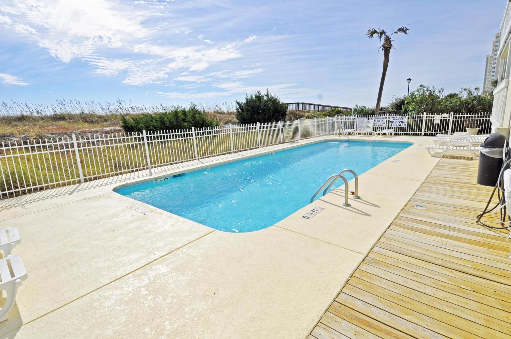 Holiday home Ocsh105 Ocean Shores Oceanfront 3br/2b Condo, Private Balcony *