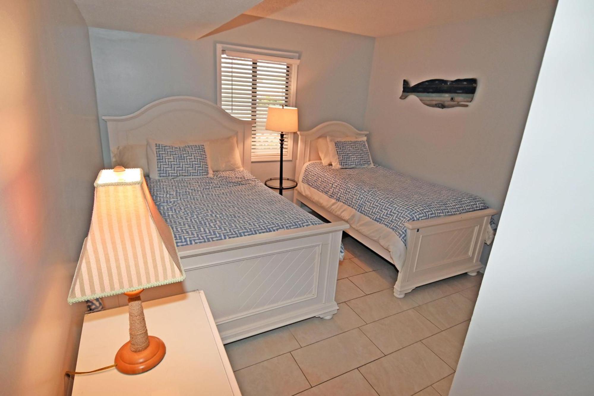 Ocsh105 Ocean Shores Oceanfront 3br/2b Condo, Private Balcony *