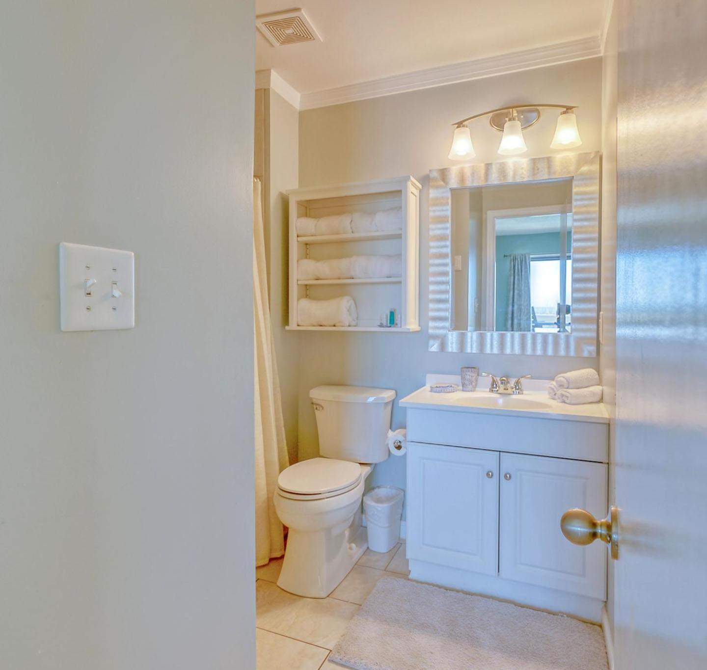 Holiday home Ocsh105 Ocean Shores Oceanfront 3br/2b Condo, Private Balcony
