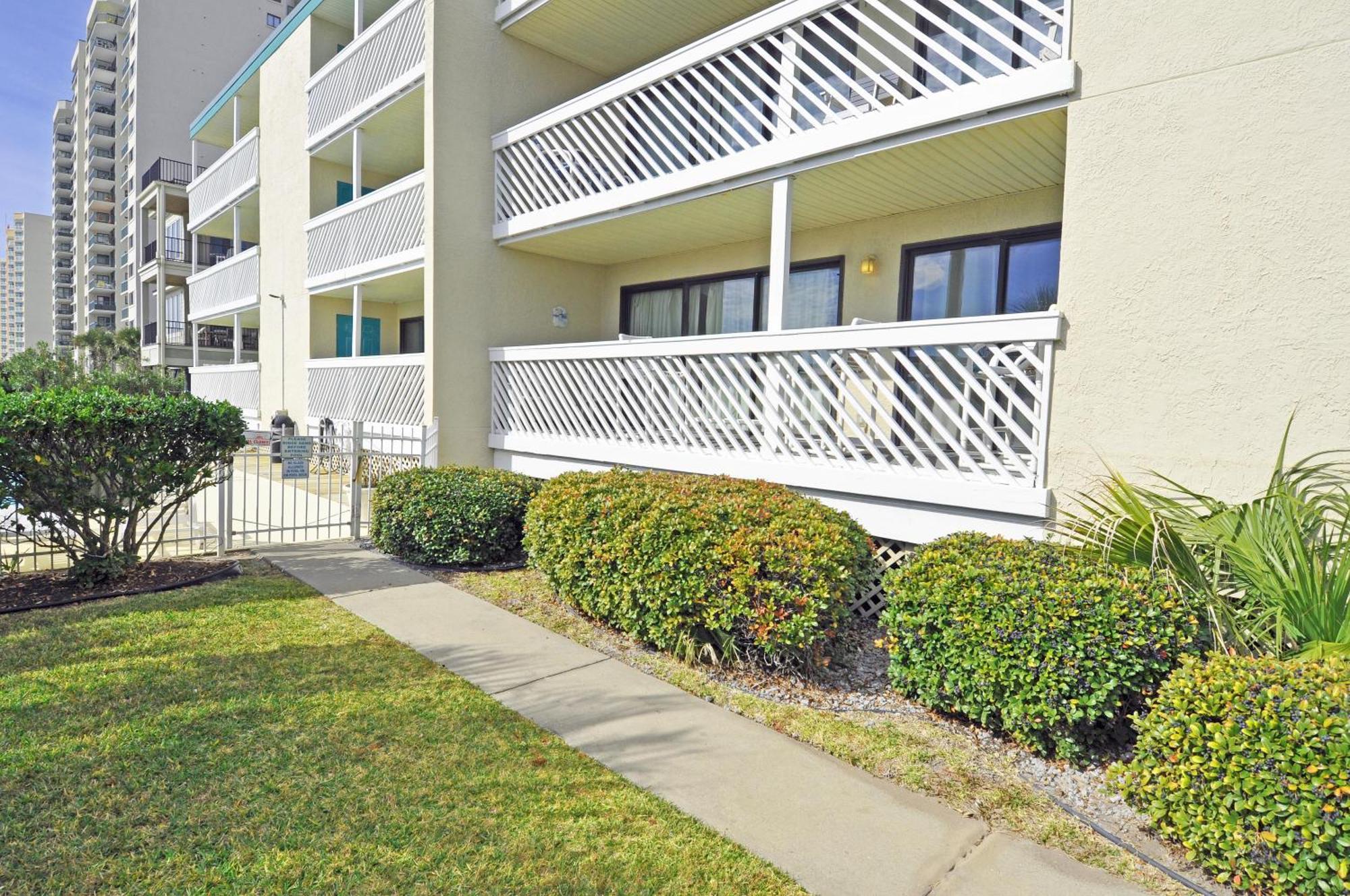 Ocsh105 Ocean Shores Oceanfront 3br/2b Condo, Private Balcony Holiday home Myrtle Beach