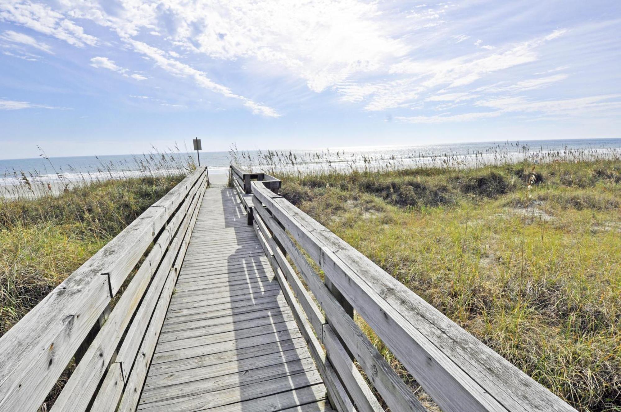 Ocsh105 Ocean Shores Oceanfront 3br/2b Condo, Private Balcony