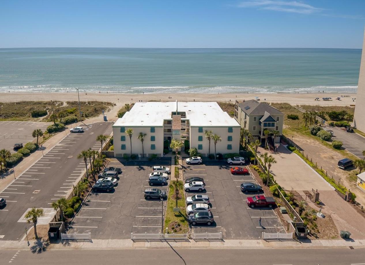 Holiday home Ocsh105 Ocean Shores Oceanfront 3br/2b Condo, Private Balcony *