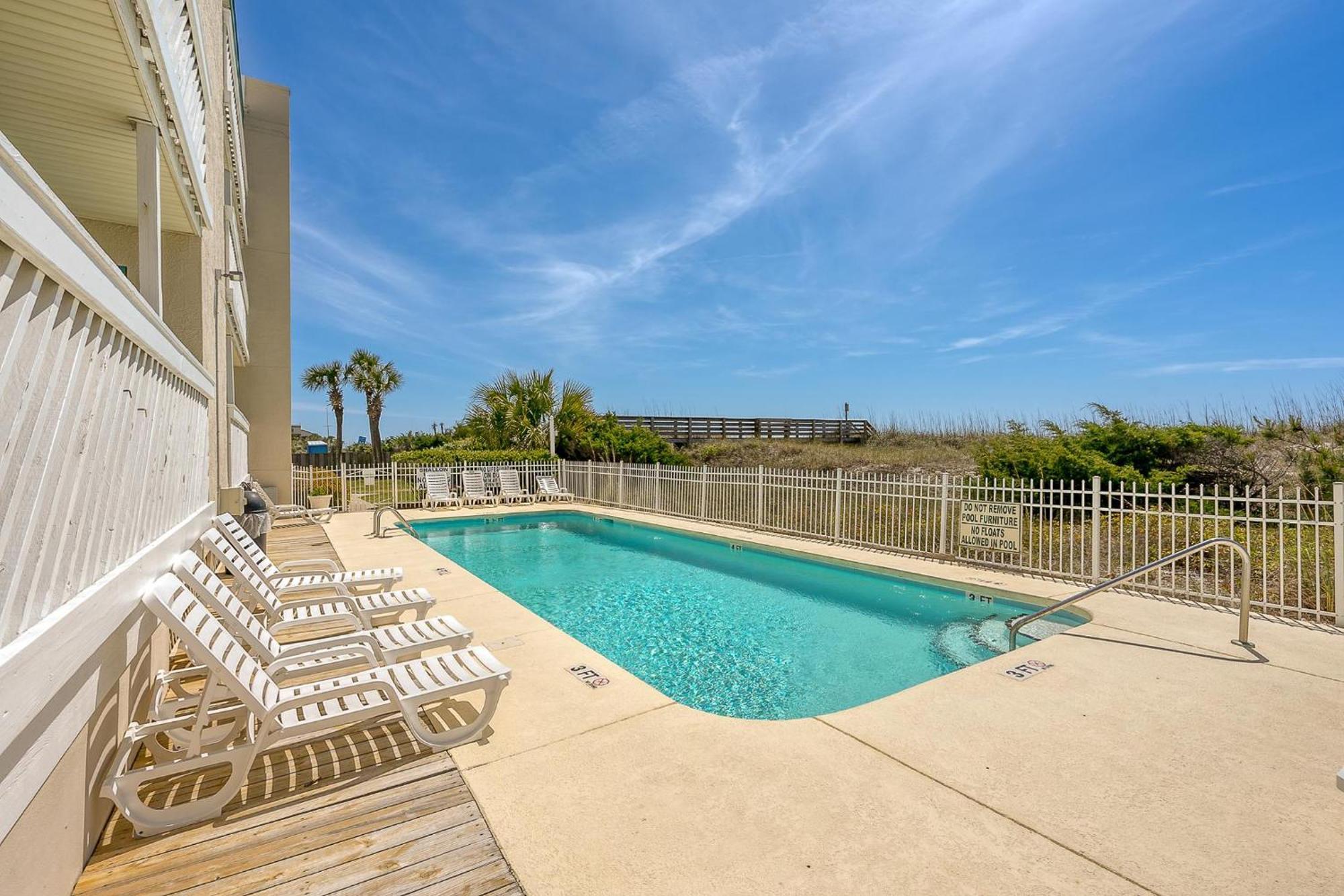 Holiday home Ocsh105 Ocean Shores Oceanfront 3br/2b Condo, Private Balcony Myrtle Beach