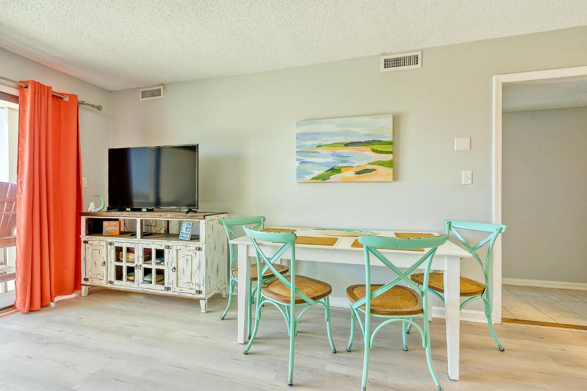 Ocsh105 Ocean Shores Oceanfront 3br/2b Condo, Private Balcony
