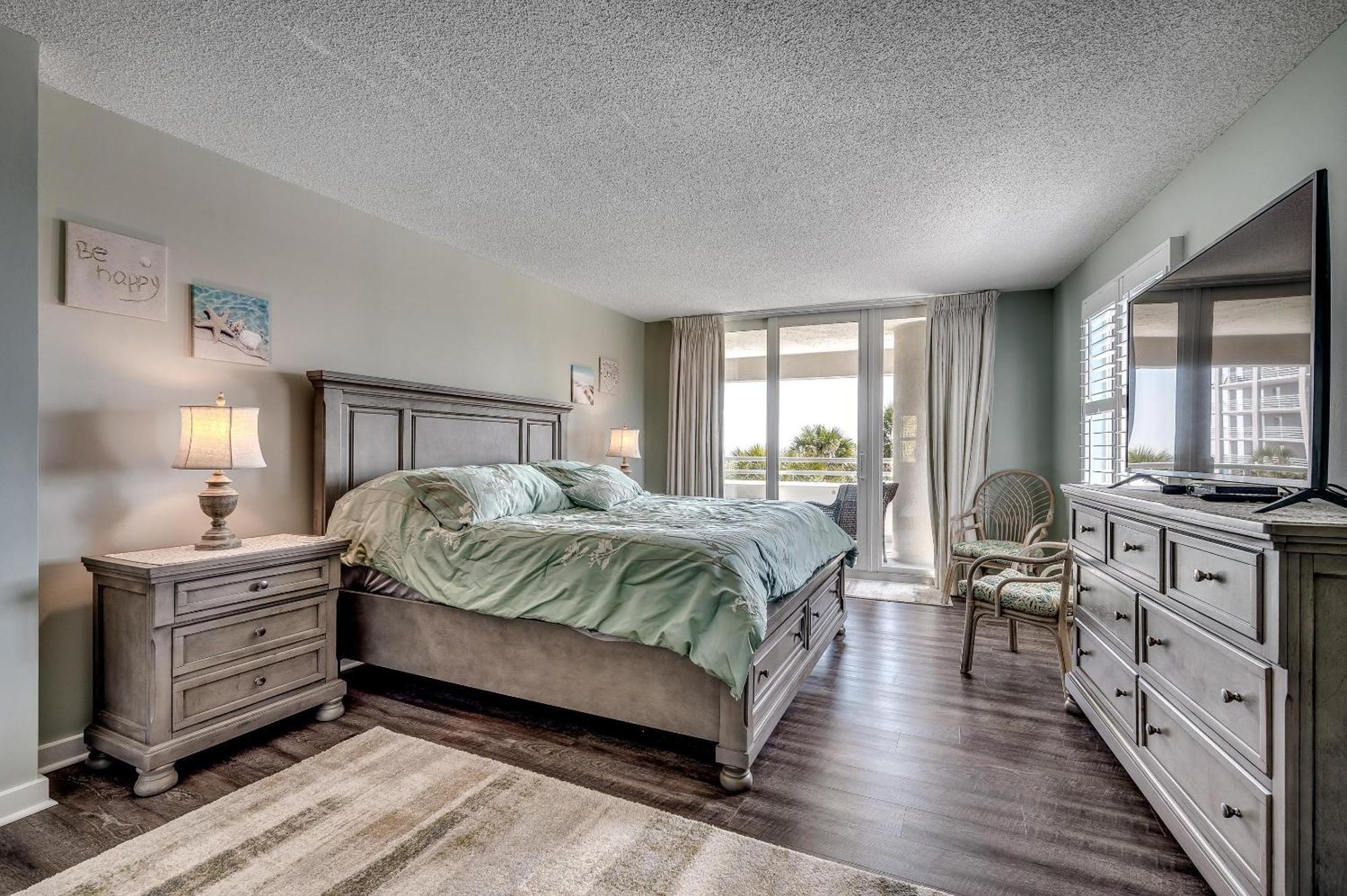 North Hampton Unit 126 *