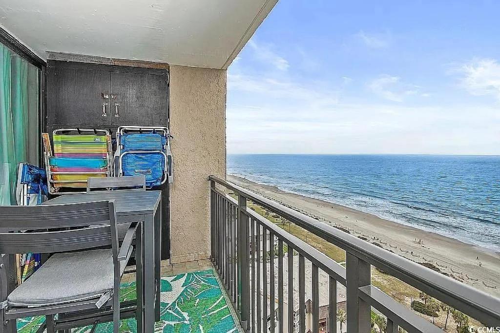 Coastal Comfort Your Perfect Beachfront Getaway Aparthotel