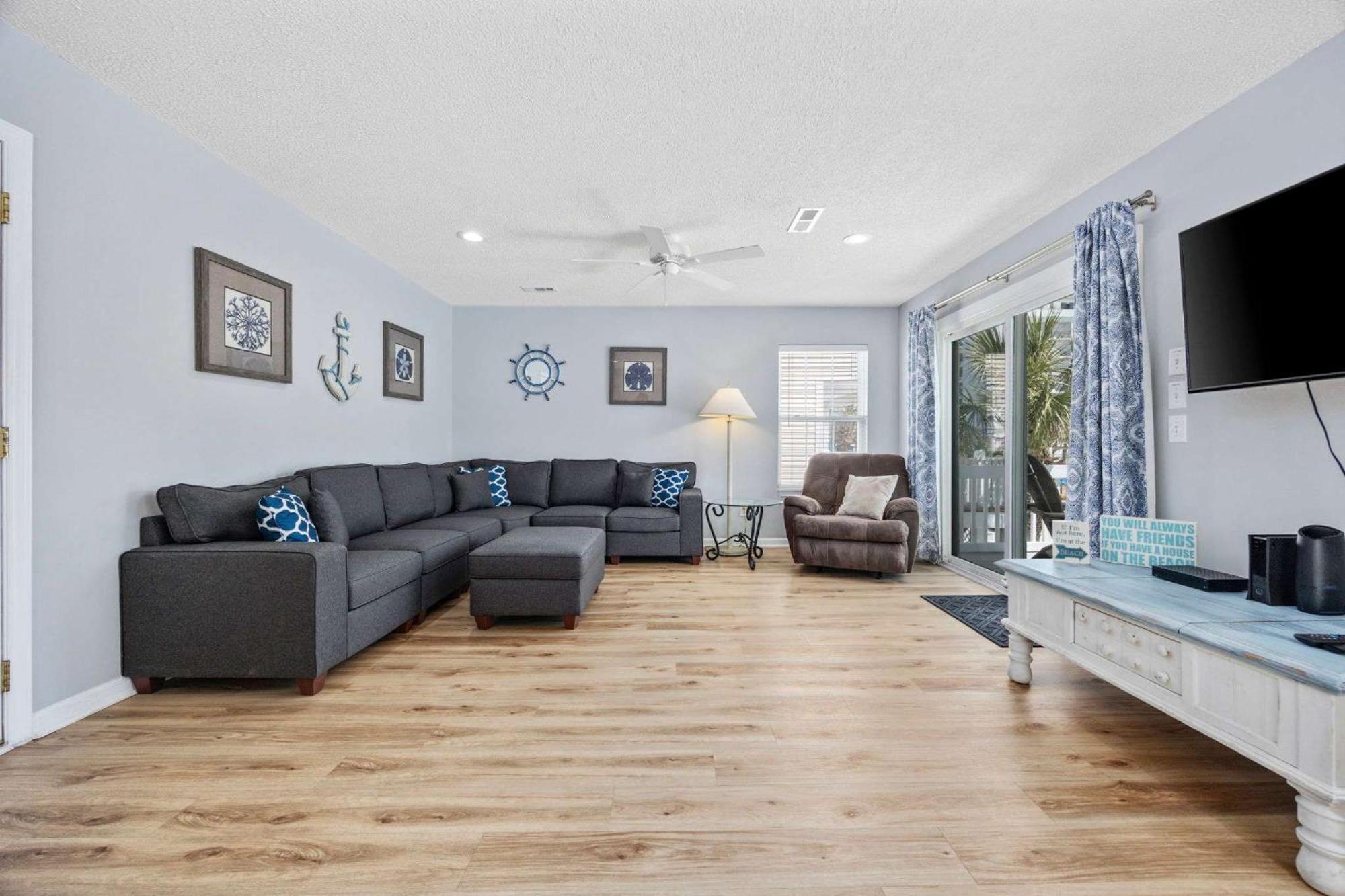 Sea Breeze Getaway-2nd Row In Surfside Holiday home Myrtle Beach