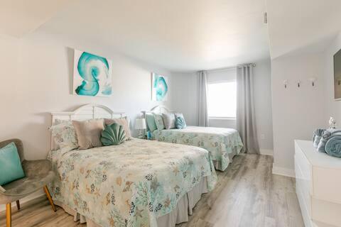 Stylish Oceanview Getaway Modern 1br At Carolinian Resort