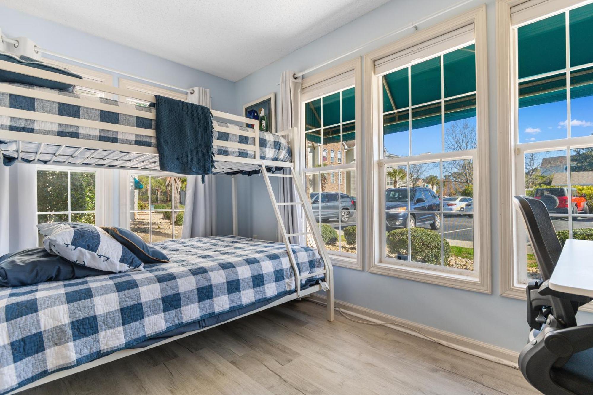 Charming In Savannah Shores- No Stairs! Close To Beach! Myrtle Beach