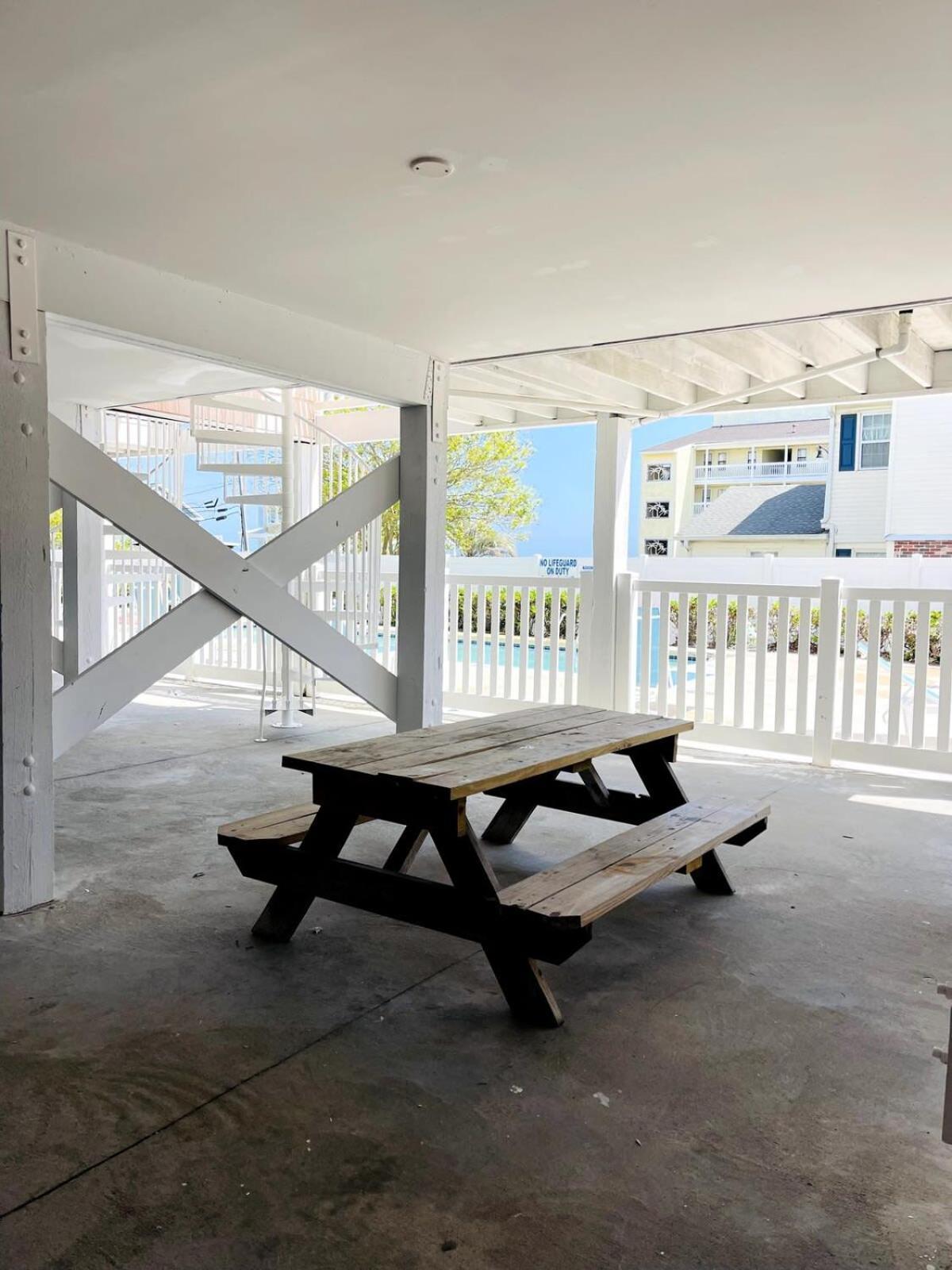 The Location Wonderful Ocean View 7br Pool Apartment *