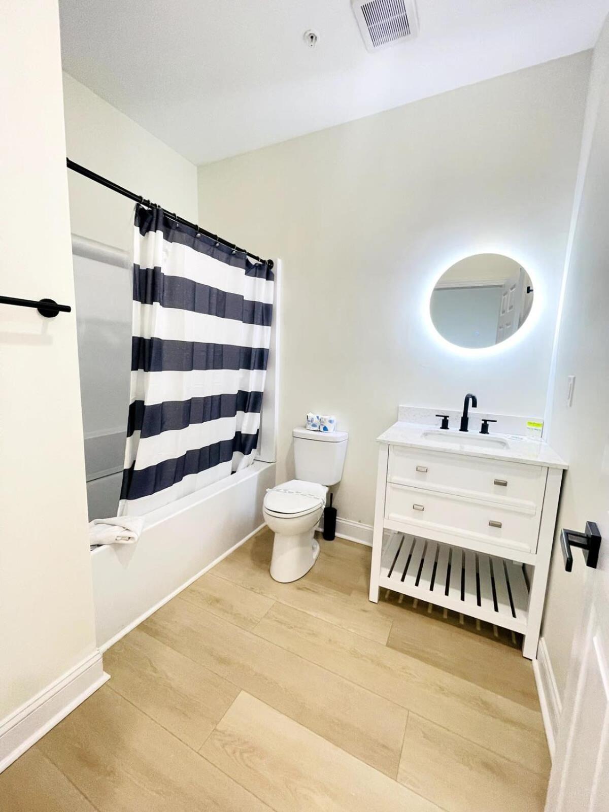 The Location Wonderful Ocean View 7br Pool