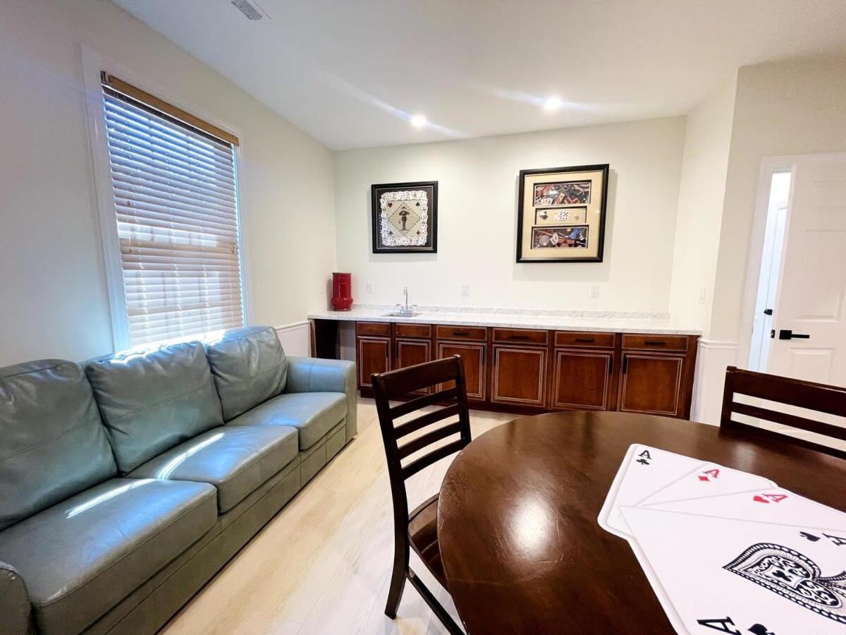 The Location Wonderful Ocean View 7br Pool Apartment *