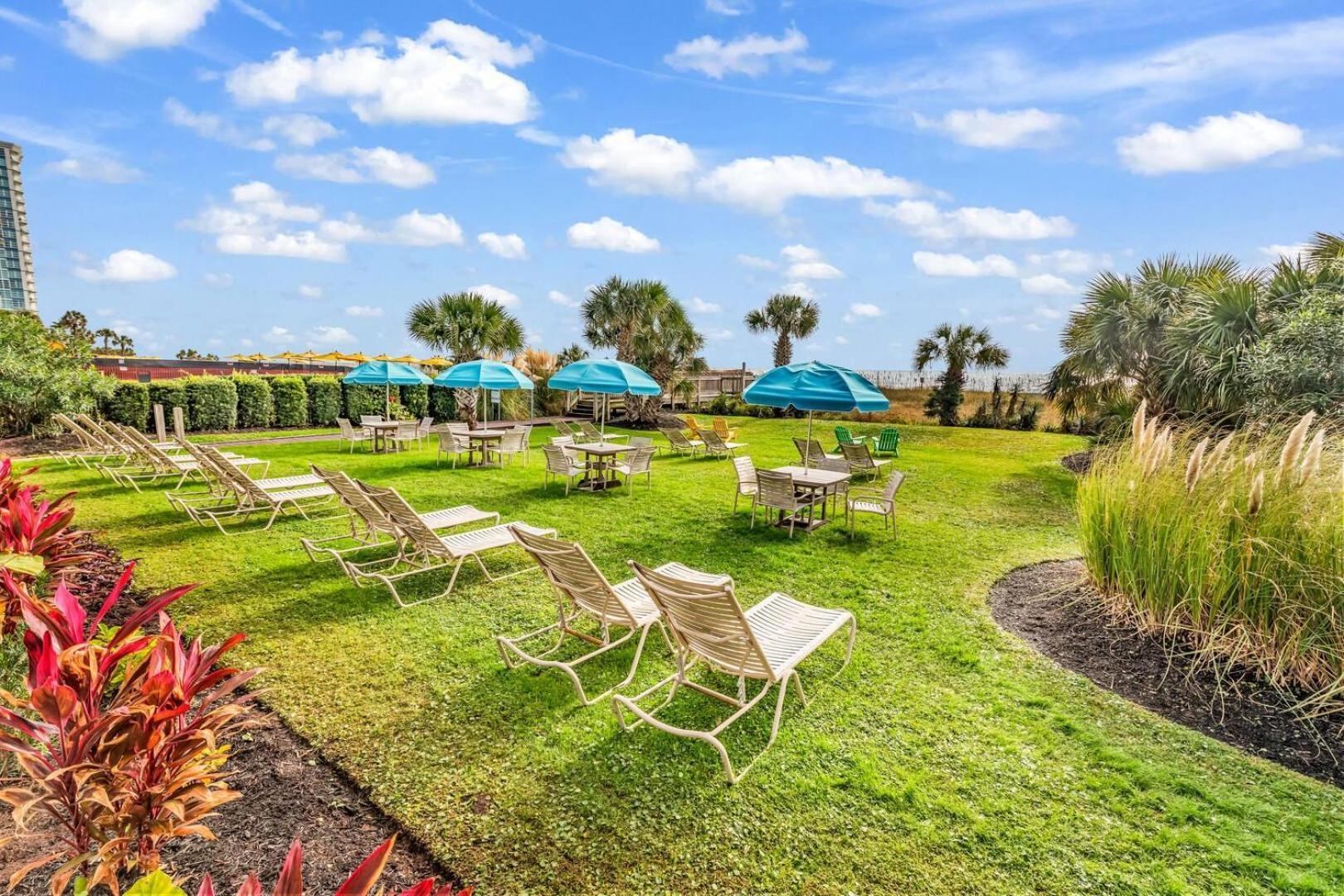Breath-taking Renovated 1 Bedroom At Merdian! Unit 406 Holiday home Myrtle Beach
