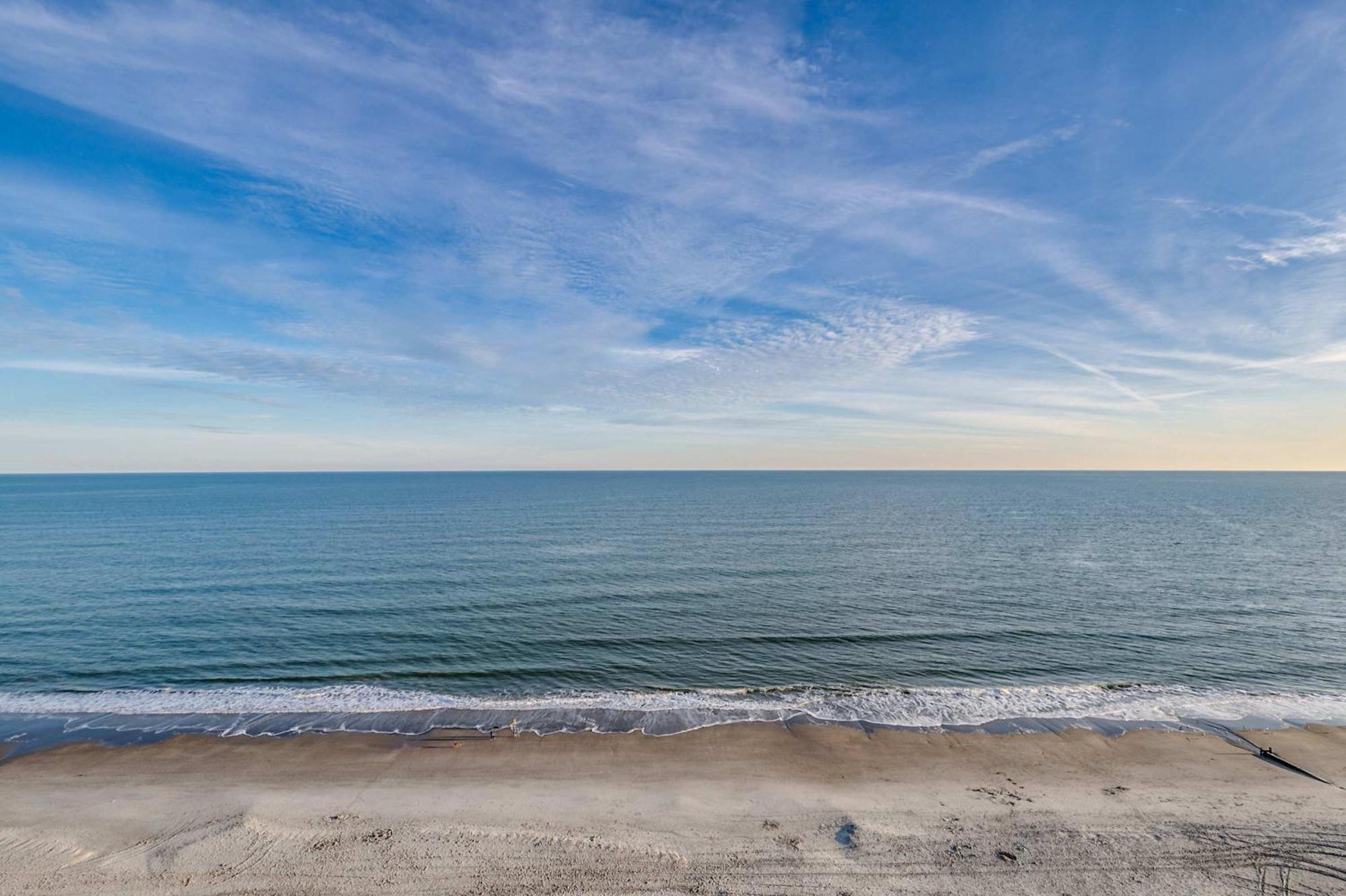 Oceanfront With Lazy River And Huge Pool Oasis Holiday home Myrtle Beach
