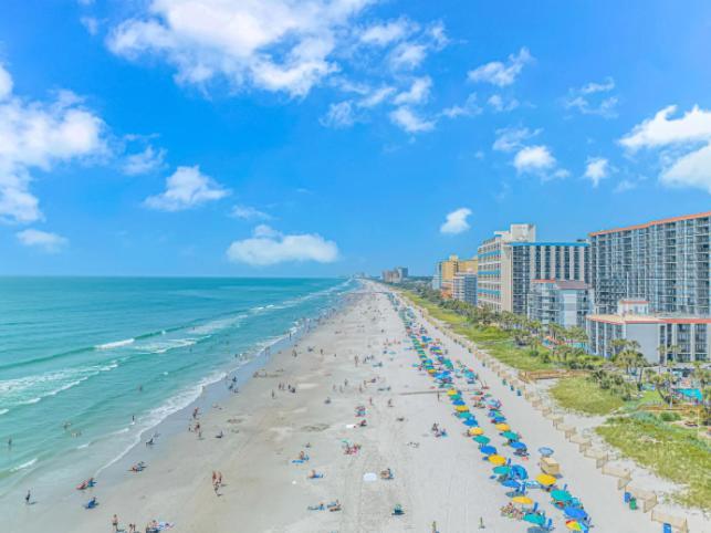 Spacious 2 Bedroom Condo- Dunes 2451