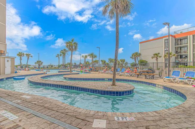 Spacious 2 Bedroom Condo- Dunes 2451 Myrtle Beach