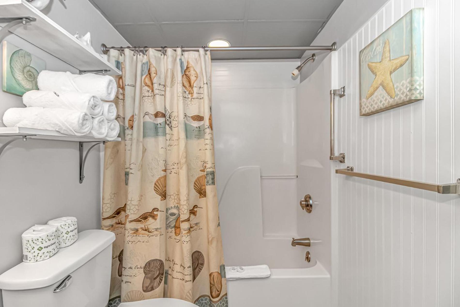 Holiday home Spacious 2 Bedroom Condo- Dunes 2451 *