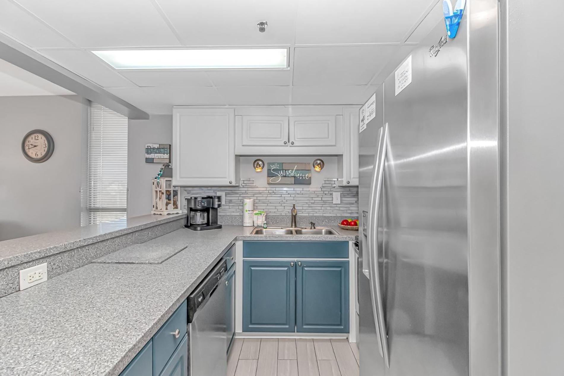 Spacious 2 Bedroom Condo- Dunes 2451 Holiday home *