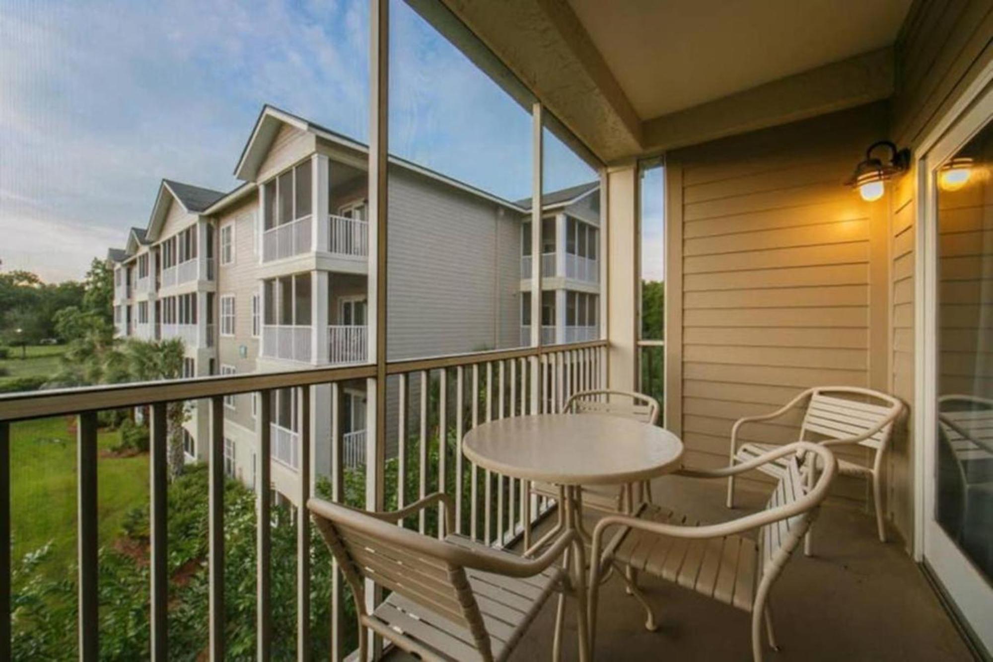2 Minutes Walk To Ocean From 1bd Within With Lots Of Amenities