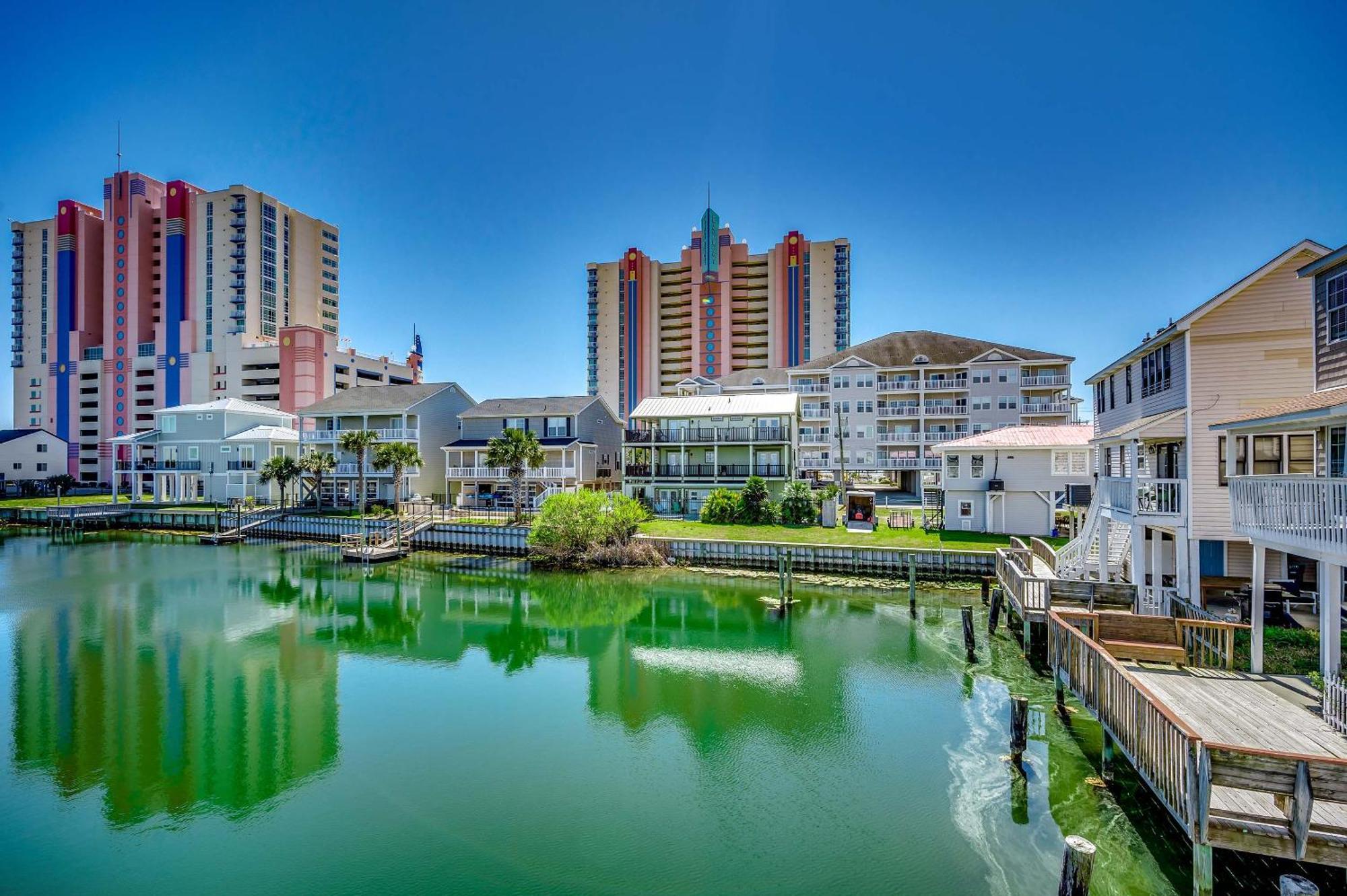 Modern House With Stunning Views North Holiday home Myrtle Beach