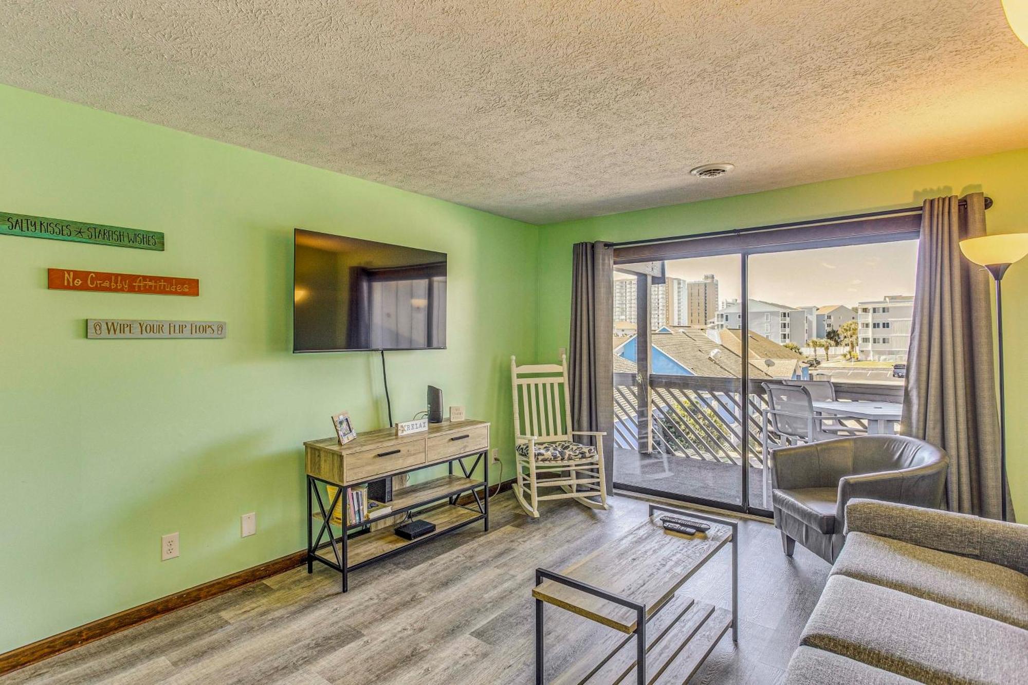Walk To Ocean With 3 Pools In Myrtle Apartment *