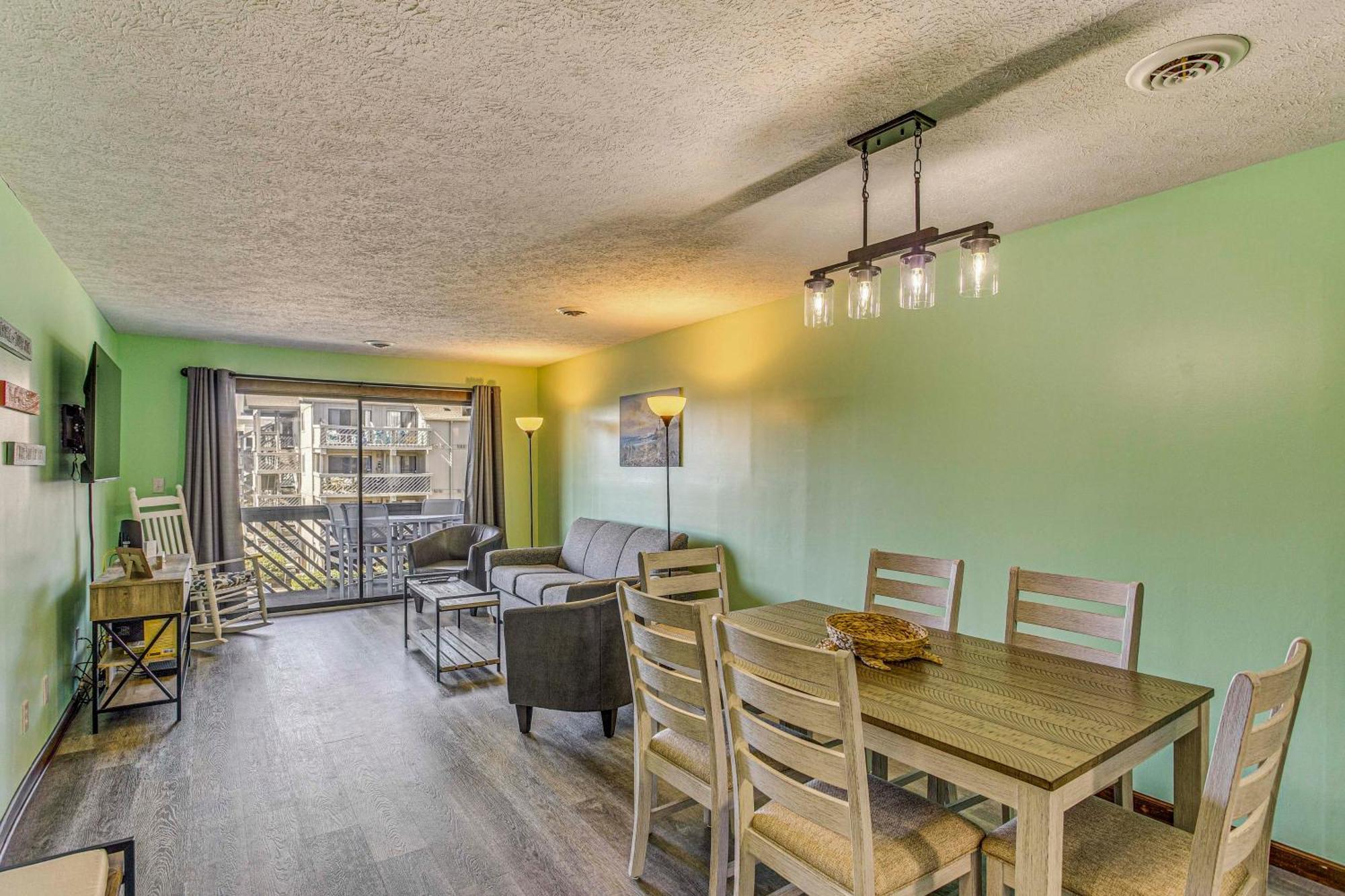 Walk To Ocean With 3 Pools In Myrtle Apartment *