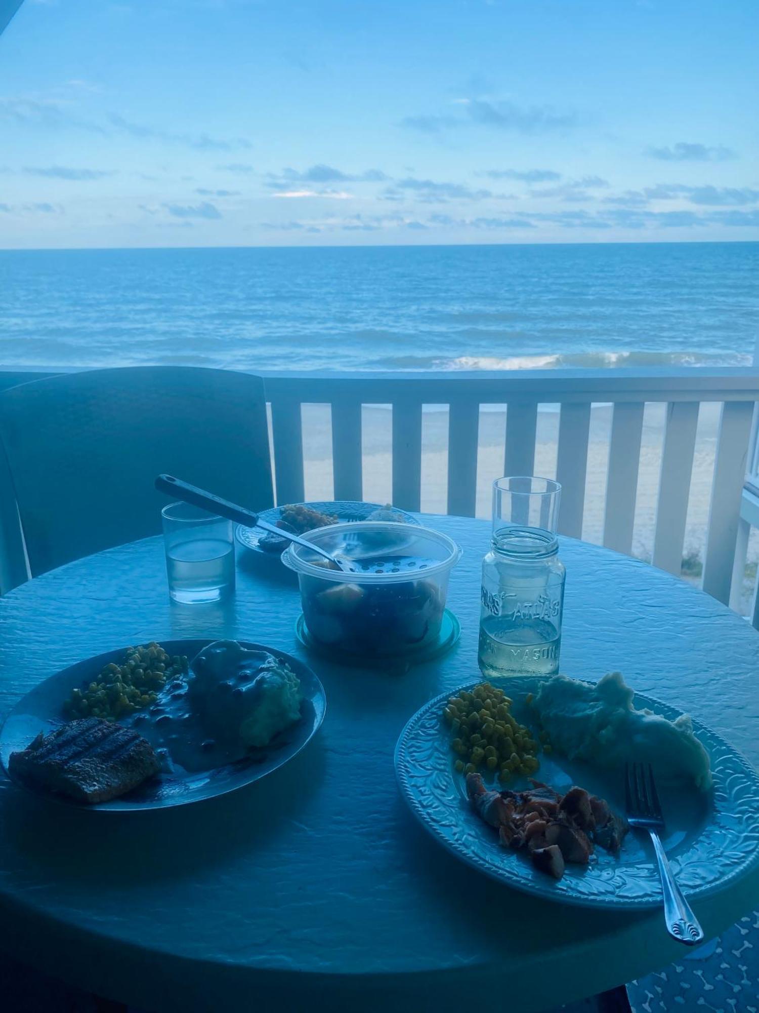 2 Bedroom Garden Ocean Front