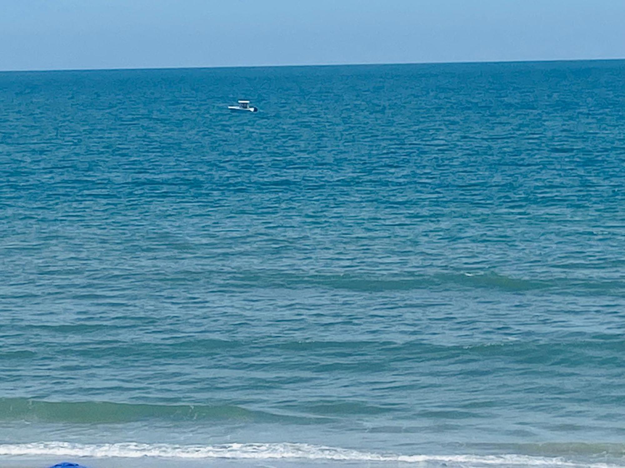 Apartment 2 Bedroom Garden Ocean Front *