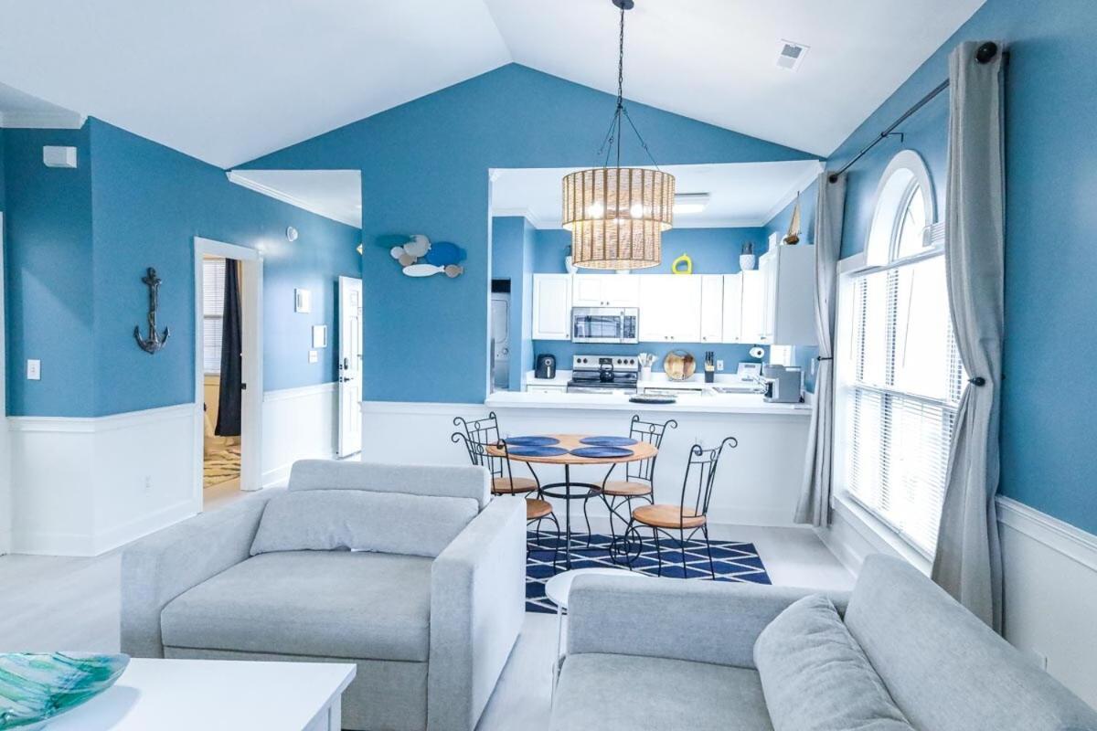 Apartment Luxury Golf With Pool Access, Near The Ocean And Broadway At The Beach,