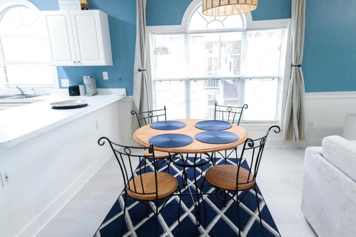 Apartment Luxury Golf With Pool Access, Near The Ocean And Broadway At The Beach, *
