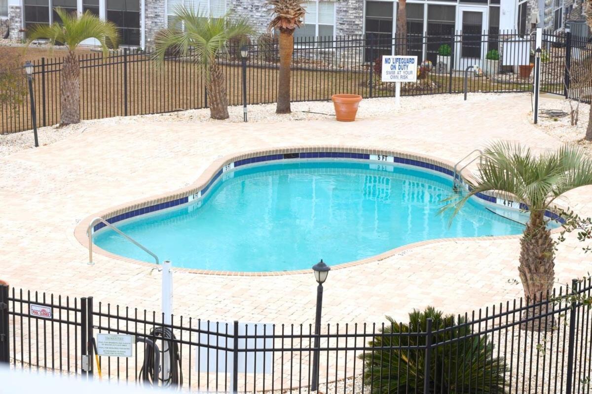 Apartment Luxury Golf With Pool Access, Near The Ocean And Broadway At The Beach, Myrtle Beach