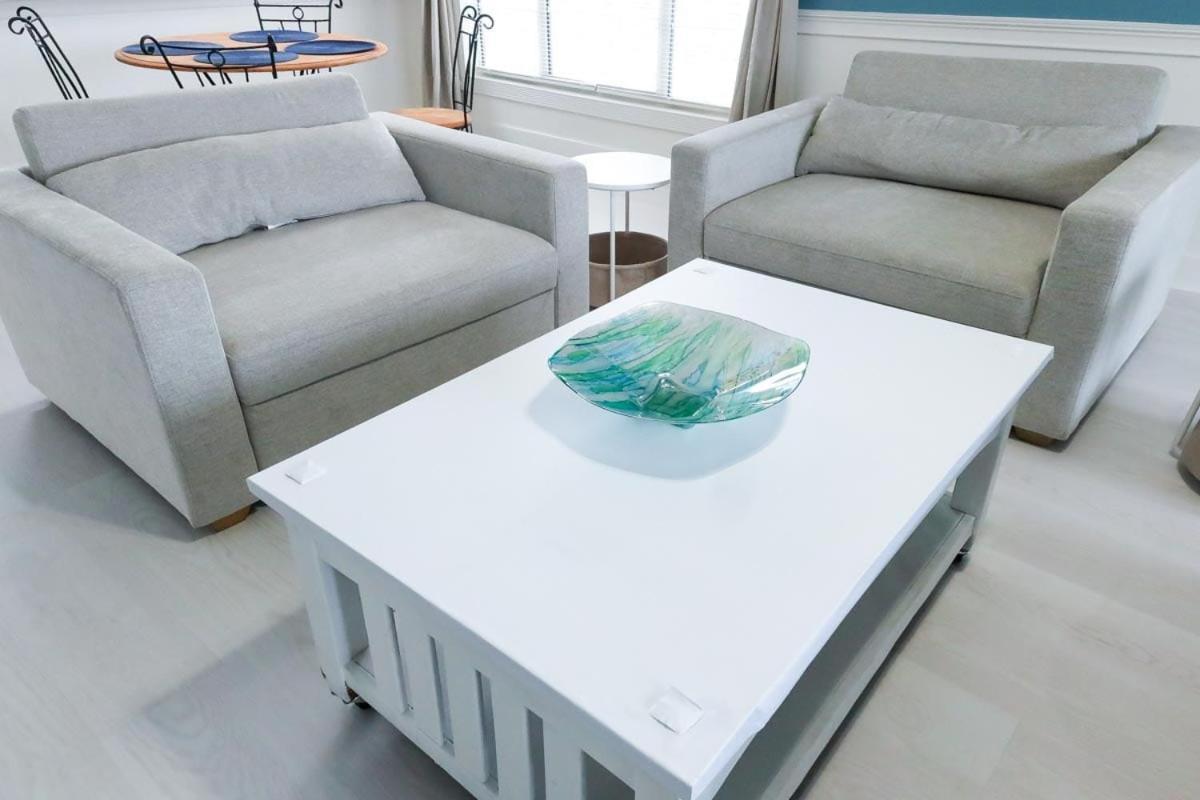 Luxury Golf With Pool Access, Near The Ocean And Broadway At The Beach, Apartment *