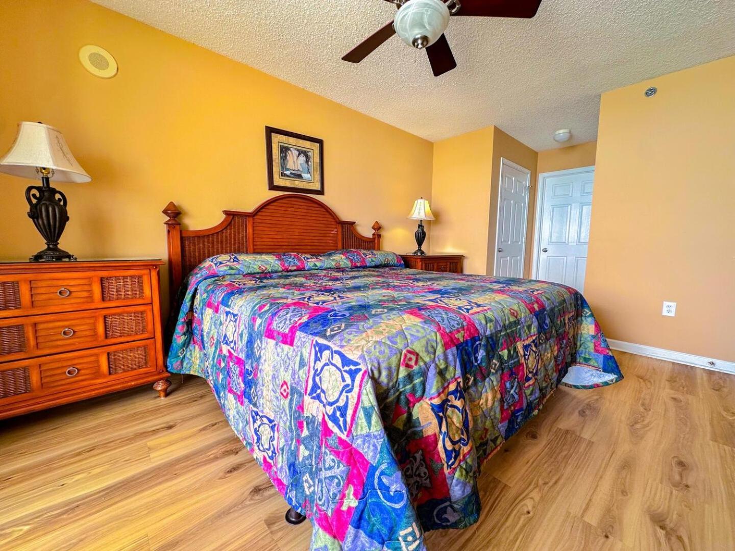 Crescent Shores S 506 Apartment