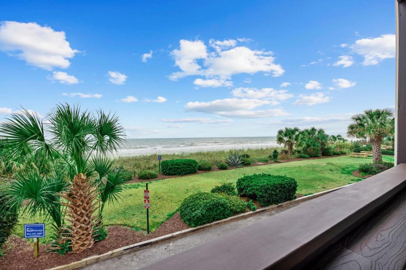 Apartment Modern Escape - Luxury Oceanfront With Pool - Guest Concierge And Amenities *