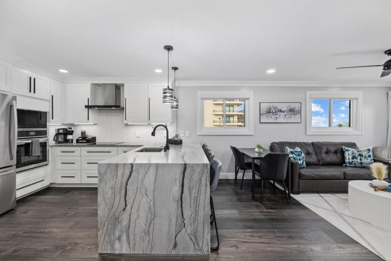 Modern Escape - Luxury Oceanfront With Pool - Guest Concierge And Amenities * Myrtle Beach