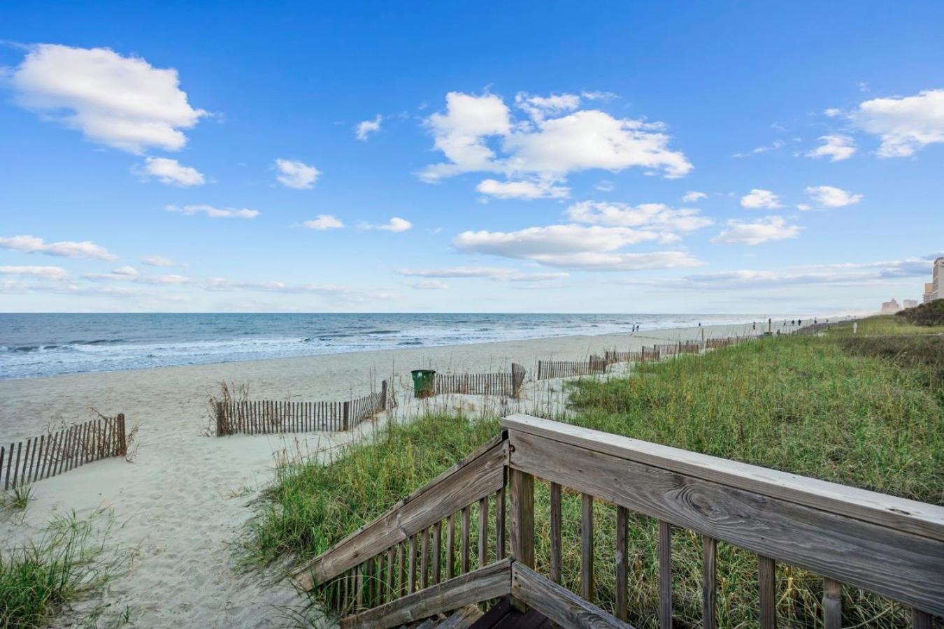 Apartment Modern Escape - Luxury Oceanfront With Pool - Guest Concierge And Amenities